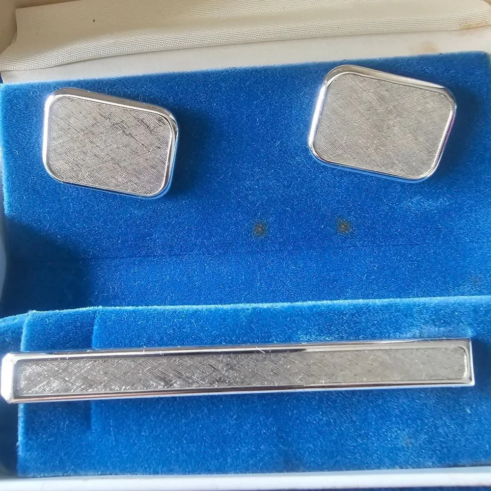 Vintage New In Box Swank Cufflinks and Tie Bar Silver Rectangular
